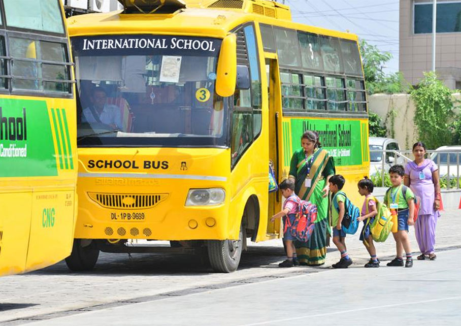 Bus Facility at IIS Bhandara School Nagpur